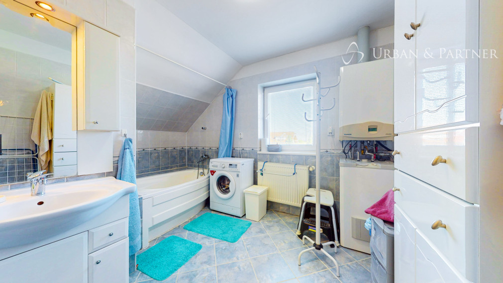 PREDAJ rodinného domu v tichej uličke s perfektným pozemkom.