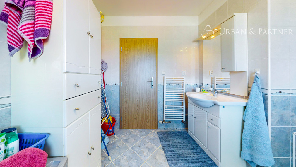 PREDAJ rodinného domu v tichej uličke s perfektným pozemkom.