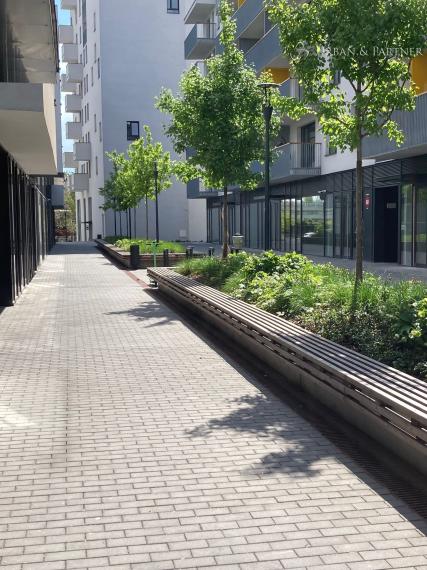 Obchodný priestor 203m2, lokalita MLYNSKÉ NIVY