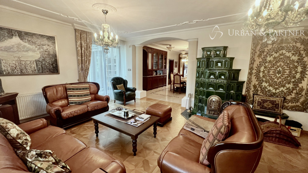 Štýlová rezidencia - 2 domy a trojgaráž len 40km do BA, 2km do DS