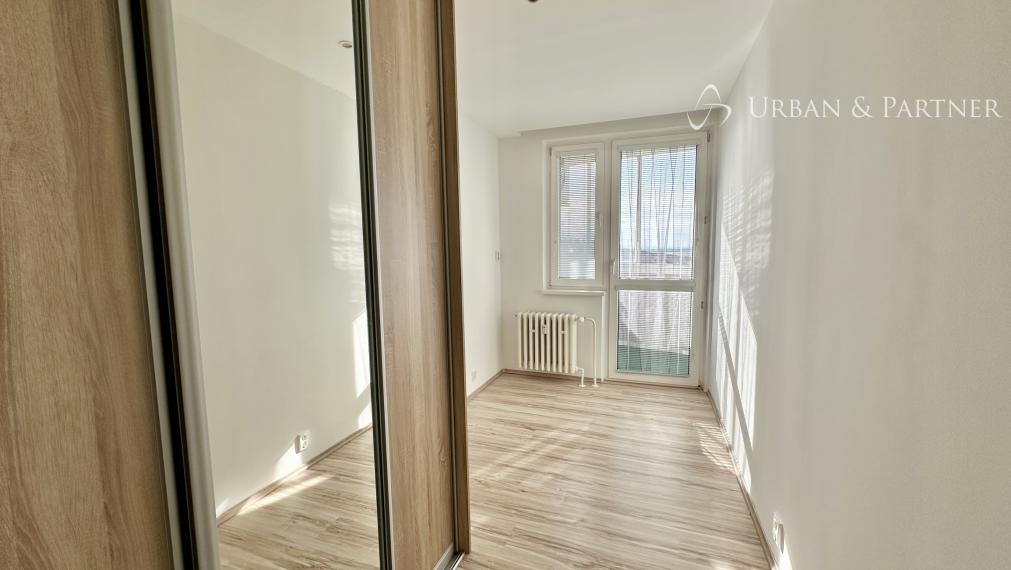 Moderný byt po kompletnej rekonštrukcii s loggiou a výhľadom