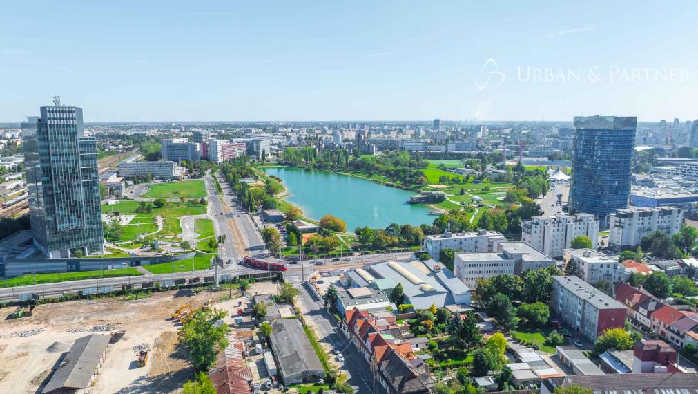 MODERNÝ RODINNÝ DOM NA PREDAJ V Perfektnej lokalite.  – 300 m² úžitkovej plochy, zimná záhrada, pozemok 500 m².