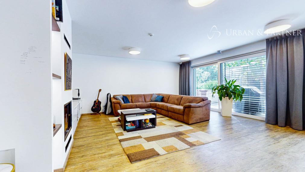 MODERNÝ RODINNÝ DOM NA PREDAJ V Perfektnej lokalite.  – 300 m² úžitkovej plochy, zimná záhrada, pozemok 500 m².