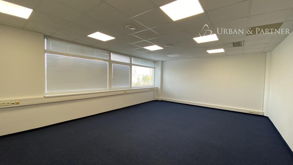 Prenájom kancelárskych priestorov na Panónskej ceste na začiatku Petržalky