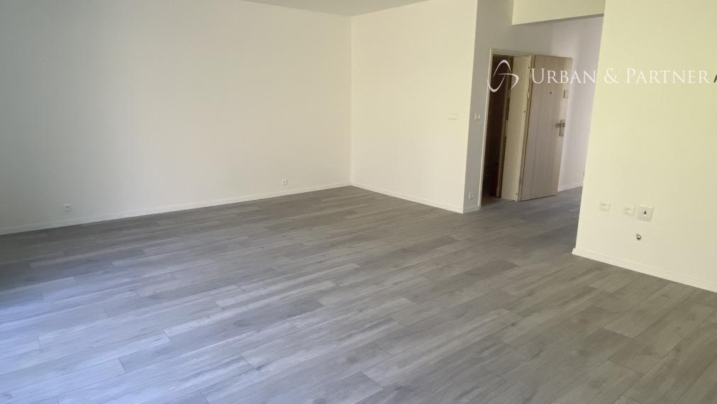 Predaj 3 izbového bytu so záhradkou na ulici Staré Grunty v Karlovej Vsi