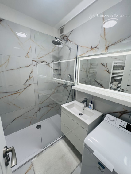 ÚPLNE NOVÝ, krásny 2 izbový byt s klímou, možný parking