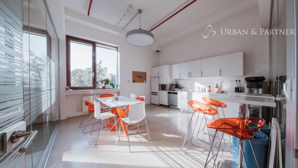 Prenájom kancelárskych priestorov na Trnavskej ceste pri Zimnom štadióne v širšom centre