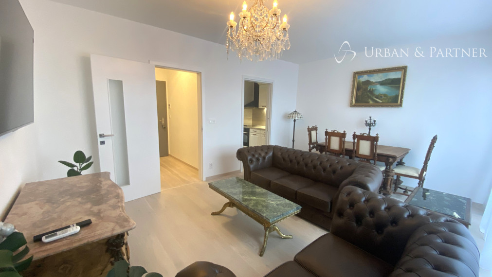 Prenájom 2 izbového bytu s parkovaním na ulici Rudolfa Mocka pri Cubicon