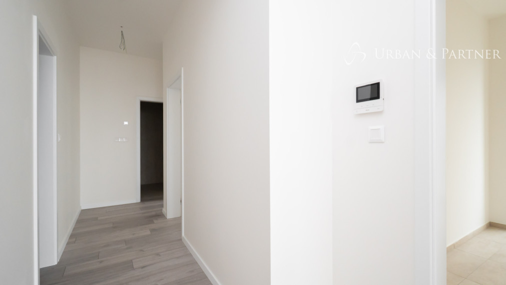 Predaj 3 izbového bytu s predzáhradkou v novostavbe na ulici Staré Grunty v Karlovej vsi