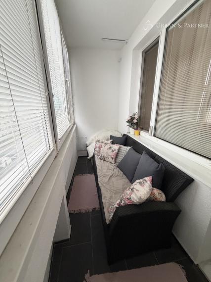 3 izbový zrekonštr. byt s loggiou, sam. kuchyňa, Blagoevova ul.