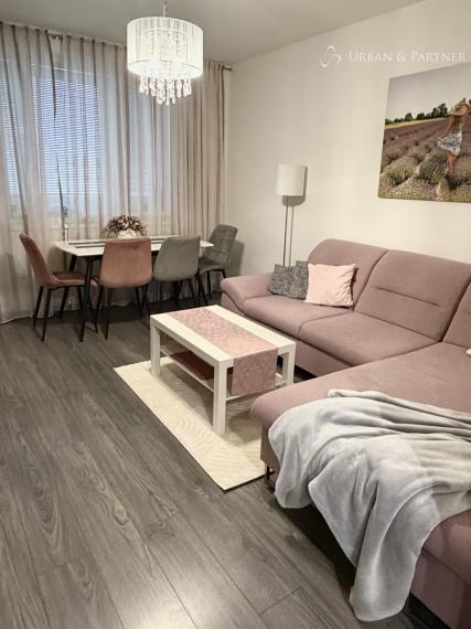 3 izbový zrekonštr. byt s loggiou, sam. kuchyňa, Blagoevova ul.