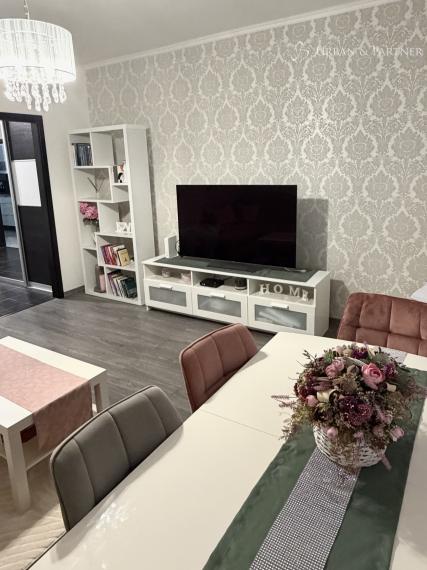 3 izbový zrekonštr. byt s loggiou, sam. kuchyňa, Blagoevova ul.