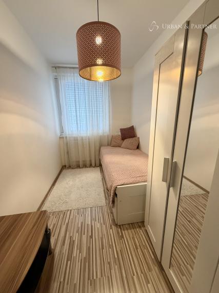 3 izbový zrekonštr. byt s loggiou, sam. kuchyňa, Blagoevova ul.