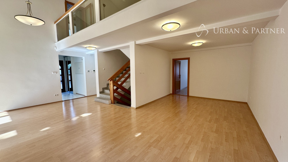 Prenájom rodinného domu so záhradou na Bellovej ulici na Kolibe