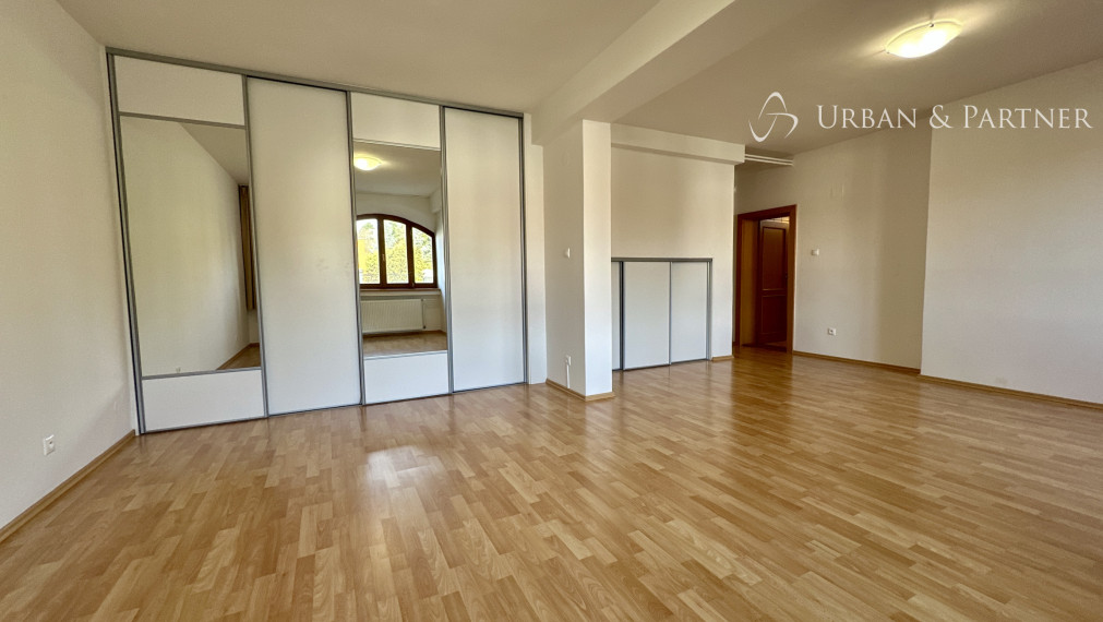 Prenájom rodinného domu so záhradou na Bellovej ulici na Kolibe