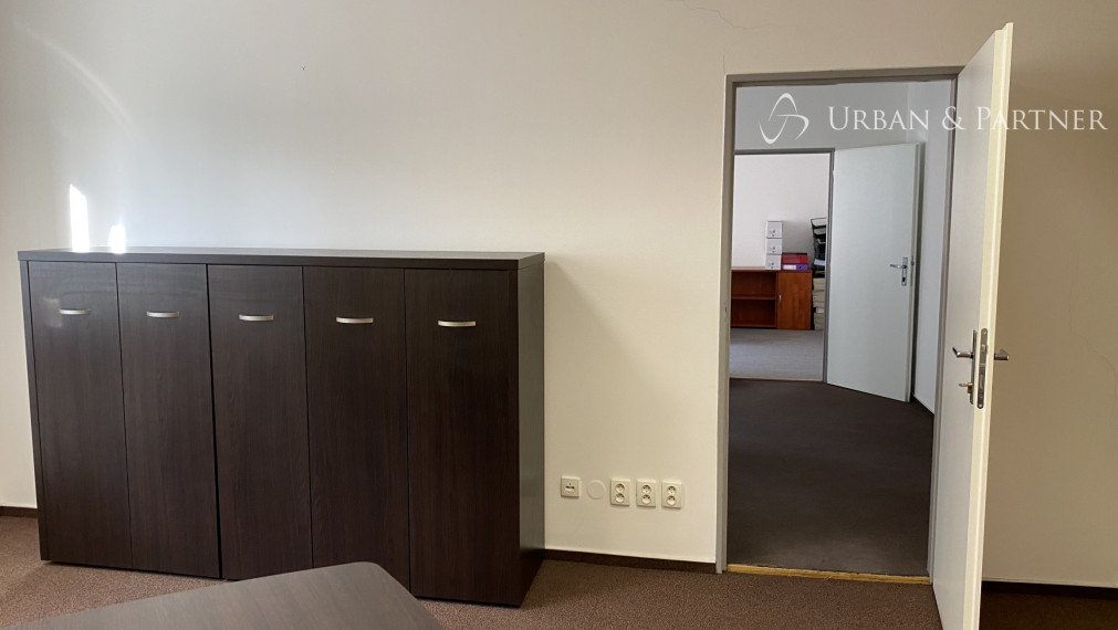 Prenájom kancelárskych priestorov na Dohnányho ulici v širšom centre