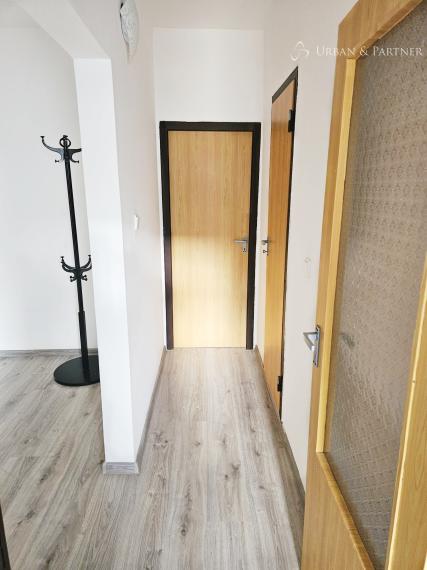 PREDAJ  4-izbový byt  – Gessayova ulici.