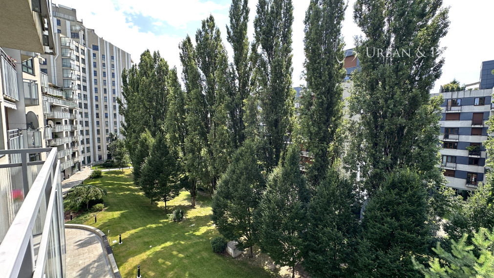 Krátkodobý prenájom - 2 izbový byt s LOGGIOU v Eden Park