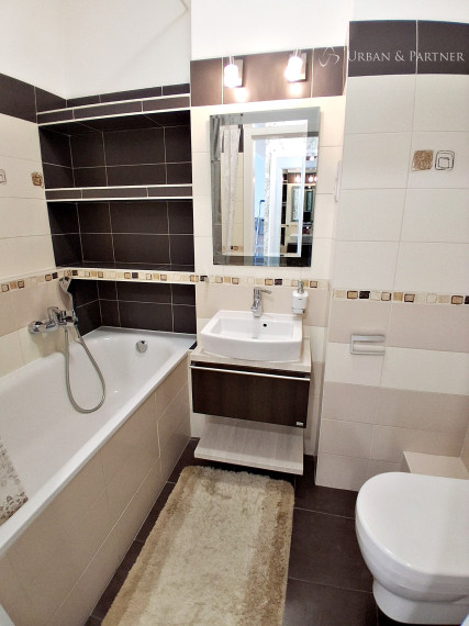 Prenájom 2izb. bytu s balkónom a klimatizáciou na Peknej ceste, Krasňany