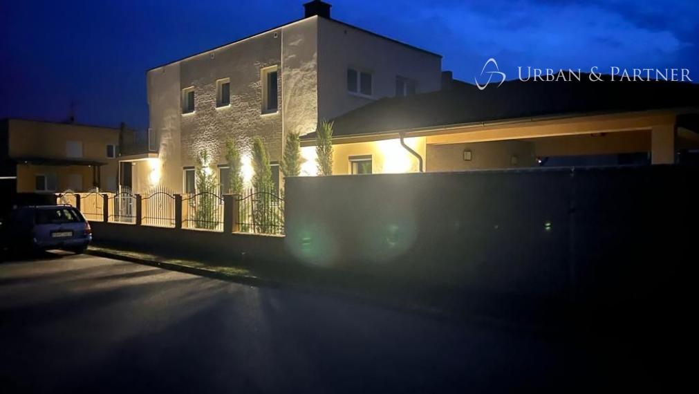 PRÍJEMNÝ RODINNÝ DOM NA PRENÁJOM V CENTRE MESTA - MALACKY