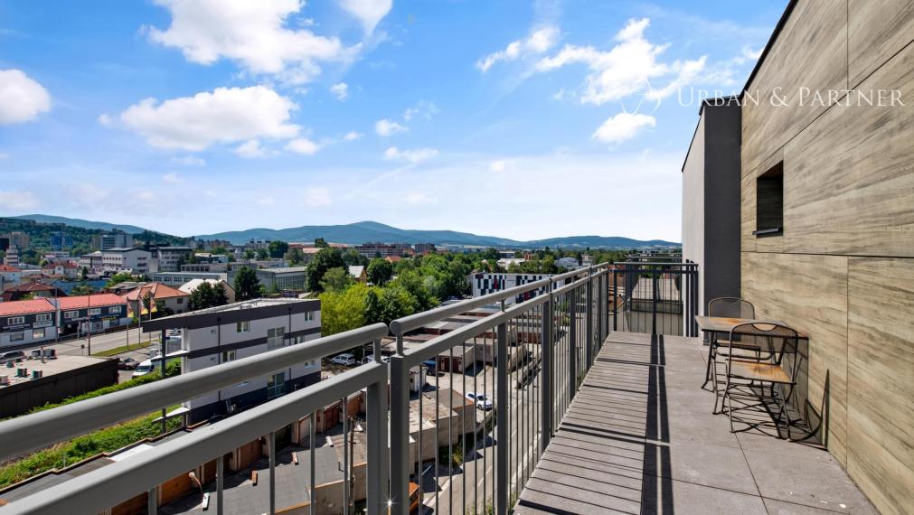 NA PREDAJ | EXKLUZÍVNY 4 IZBOVÝ PENTHOUSE V TRENČÍNE