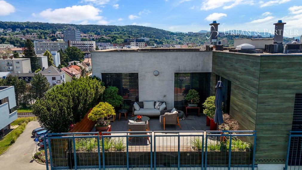 NA PREDAJ | EXKLUZÍVNY 4 IZBOVÝ PENTHOUSE V TRENČÍNE