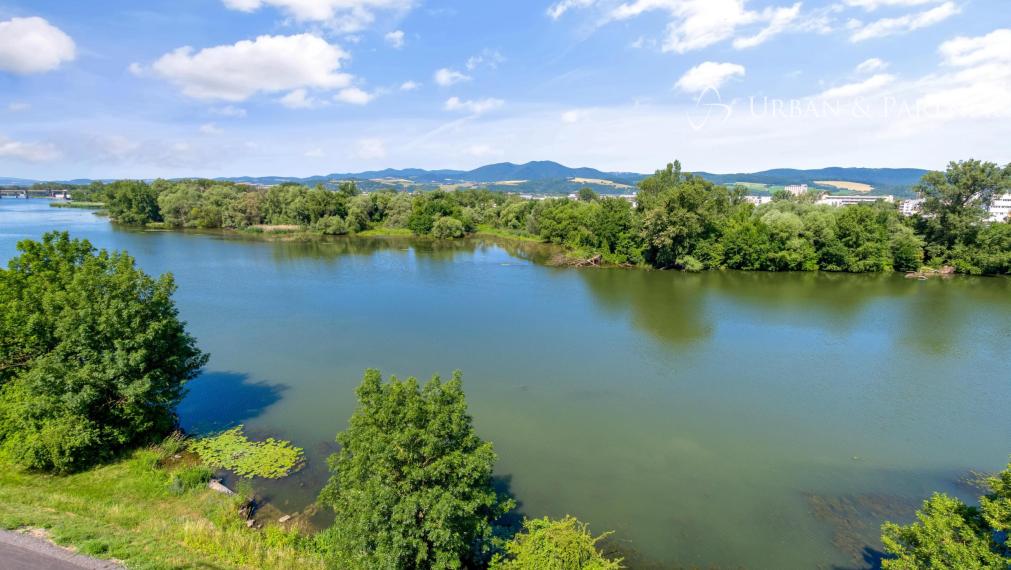 NA PREDAJ | EXKLUZÍVNY 4 IZBOVÝ PENTHOUSE V TRENČÍNE
