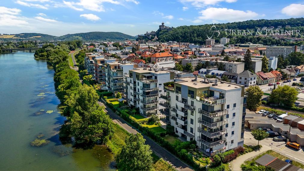 NA PREDAJ | EXKLUZÍVNY 4 IZBOVÝ PENTHOUSE V TRENČÍNE