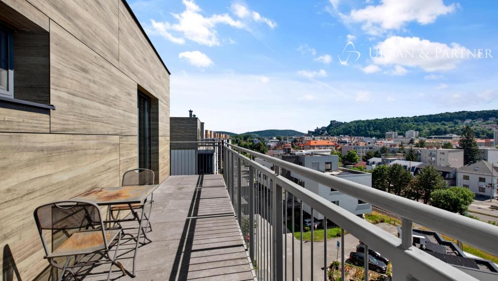 NA PREDAJ | EXKLUZÍVNY 4 IZBOVÝ PENTHOUSE V TRENČÍNE