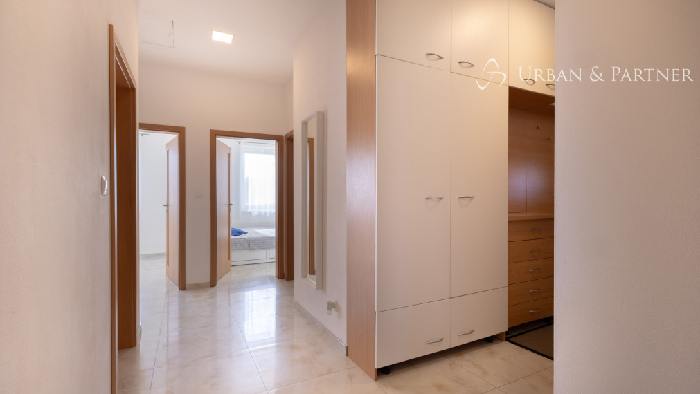 4-IZBOVÝ RODINNÝ DOM S BAZÉNOM | SENEC | POZEMOK 545 m²