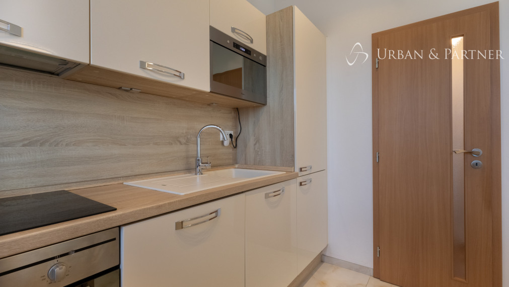 4-IZBOVÝ RODINNÝ DOM S BAZÉNOM | SENEC | POZEMOK 545 m²