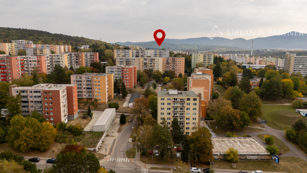 NA PREDAJ |   3-IZBOVÝ BYT | 70 m² | TRENČÍN