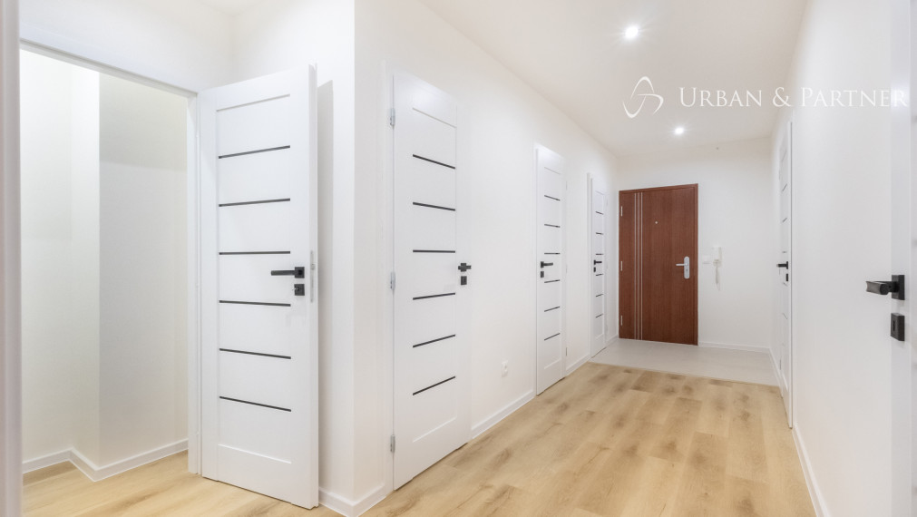 NA PREDAJ |   3-IZBOVÝ BYT | 70 m² | TRENČÍN
