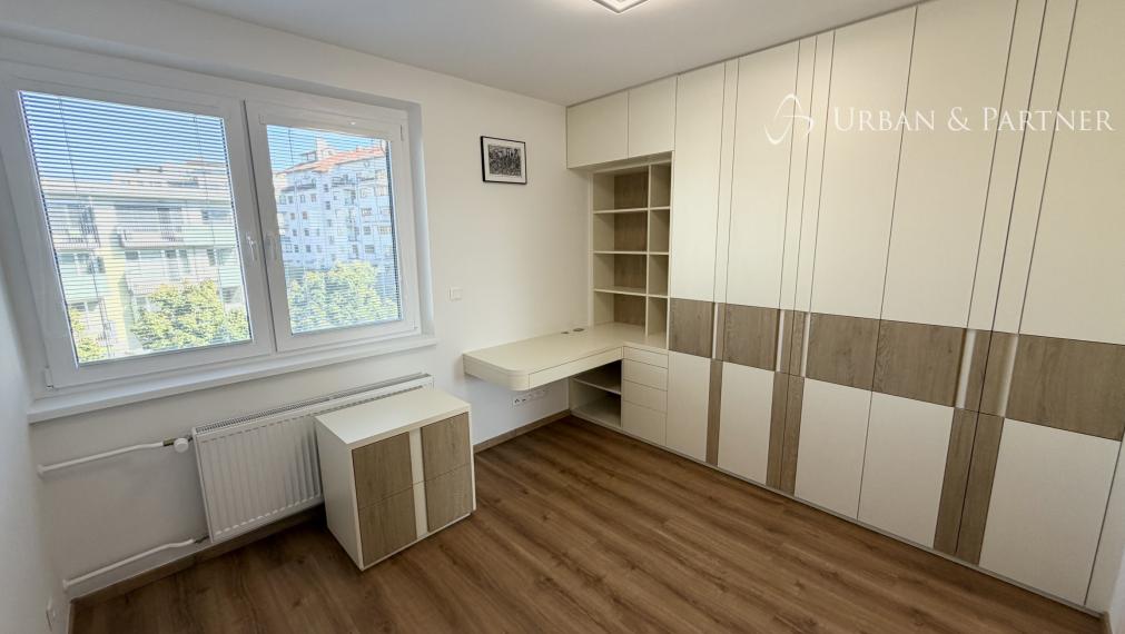 ÚPLNE NOVÝ 3-IZBOVÝ BYT NA DROTÁRSKEJ CESTE s GARÁŽOVÝM STÁTIM
