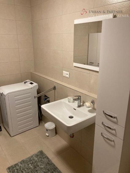 Veľký 2izb. byt s balkónom a parkovaním na Jarabinkovej