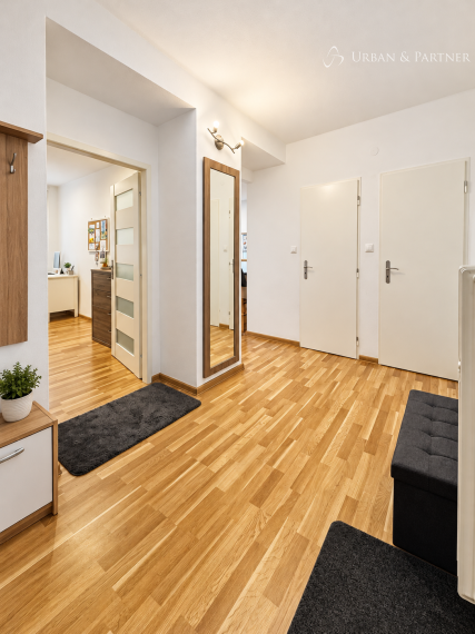 NA PREDAJ 2 IZBOVÝ BYT S BALKÓNOM  | TRENČÍN – DLHÉ HONY