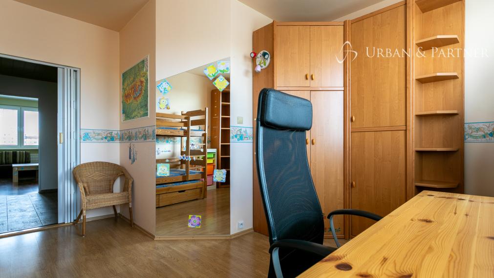 Predaj 3 izbového bytu na ulici Hlavačikova v Karlovej vsi, časť Dlhé Diely