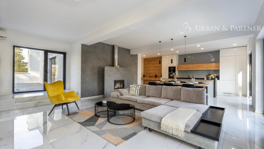 LUXUSNÝ 4-IZBOVÝ APARTMÁN | 176 M² + 2 TERASY | PIEŠŤANY
