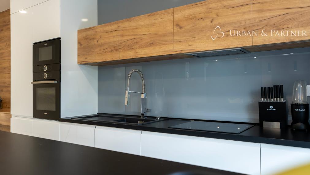 LUXUSNÝ 4-IZBOVÝ APARTMÁN | 176 M² + 2 TERASY | PIEŠŤANY