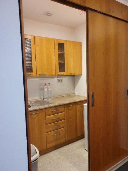 Kancelárske priestory na prenájom v budove na Vajnorskej ulici v rôznych výmerách.