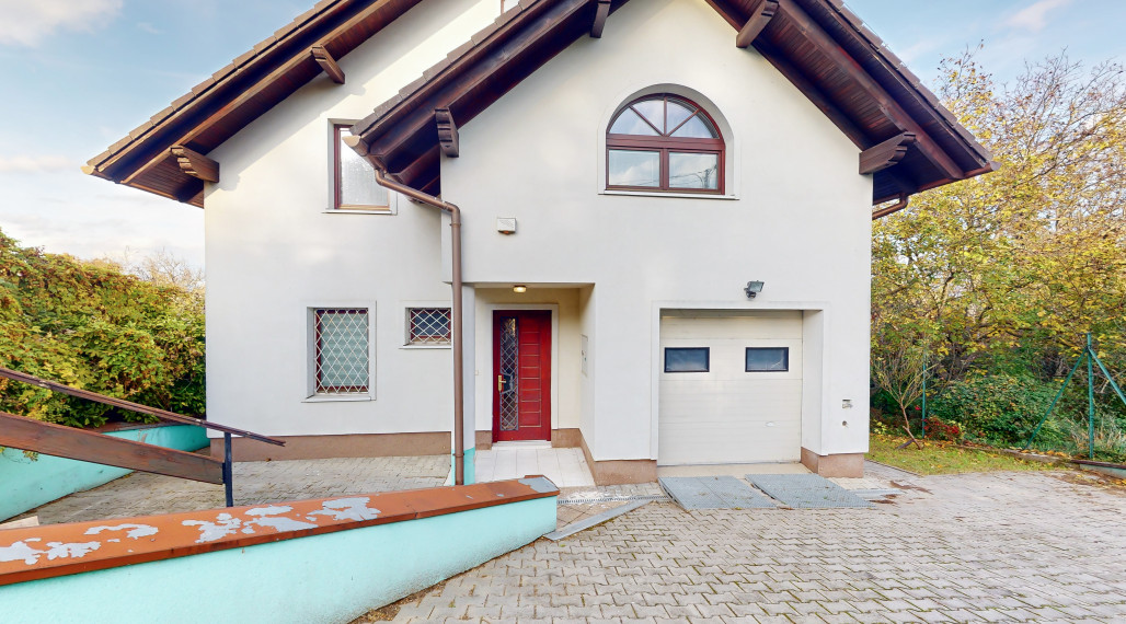 PREDAJ rodinného domu s rozľahlým pozemkom ŠENKVICE.