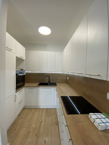 Len u nás v ponuke: prenájom 2 izbového bytu s predzáhradkou v Alžbet. dvore - Miloslavov