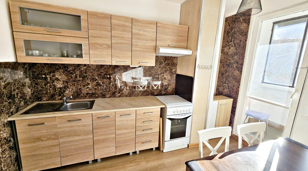 PREDAJ  4-izbový byt  – Gessayova ulici.