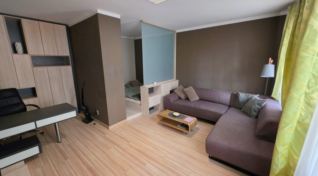 Prenájom nadštandardného bytu na Hviezdoslavovon námestí priamo v centre