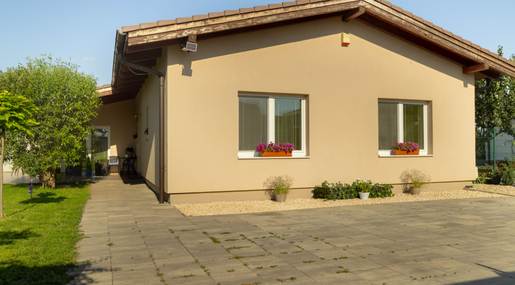 4-IZBOVÝ RODINNÝ DOM S BAZÉNOM | SENEC | POZEMOK 545 m²