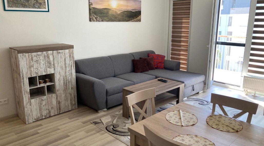 Veľký 2izb. byt s balkónom a parkovaním na Jarabinkovej