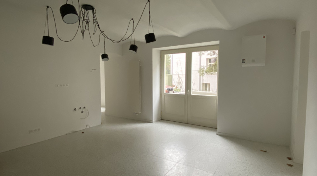 Prenájom 1 izbového bytu na ulici Vansová v centre Palisád