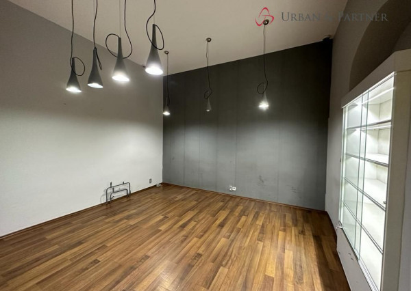 Prenájom obchodno kancelárskych priestorov na Michalskej ulici v centre