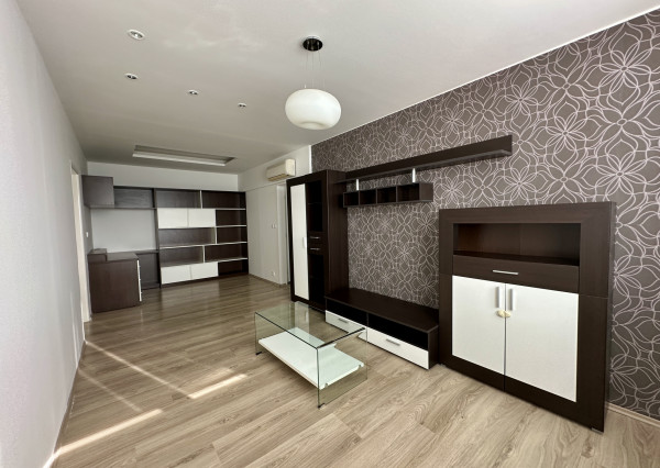 Moderný byt po kompletnej rekonštrukcii s loggiou a výhľadom