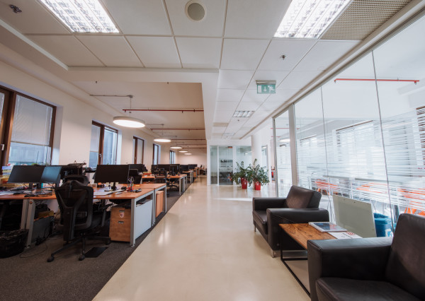 Prenájom kancelárskych priestorov na Trnavskej ceste pri Zimnom štadióne v širšom centre